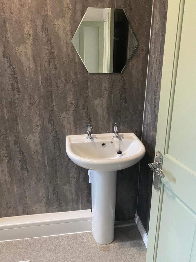 Montrose - Perfect Contractor Stay, Own Driveway, 3 Bedrooms Gateshead Luaran gambar